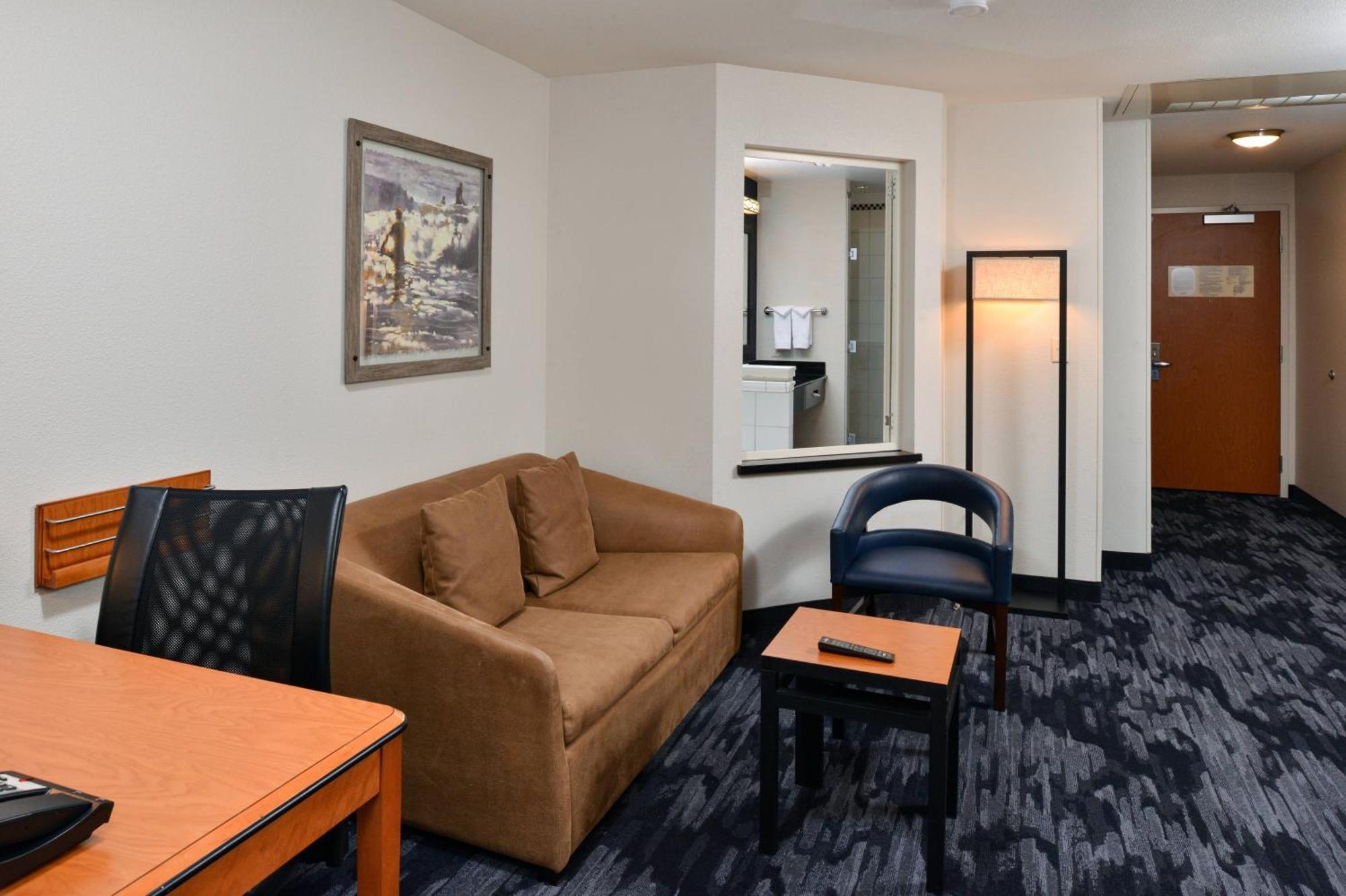 Fairfield Inn & Suites Santa Cruz - Капитола Экстерьер фото