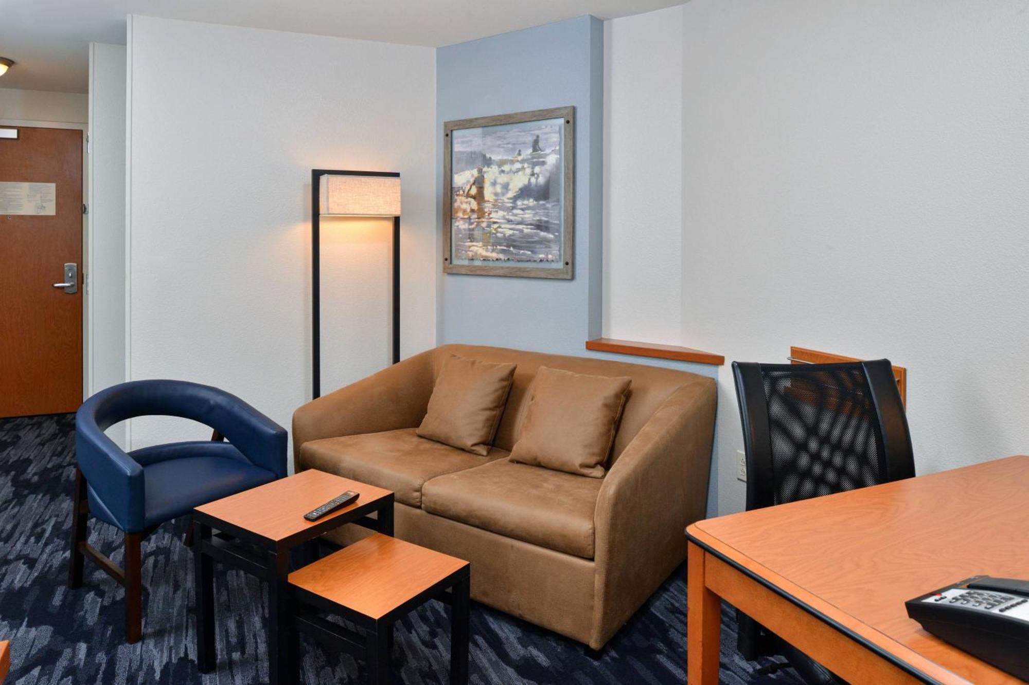 Fairfield Inn & Suites Santa Cruz - Капитола Экстерьер фото