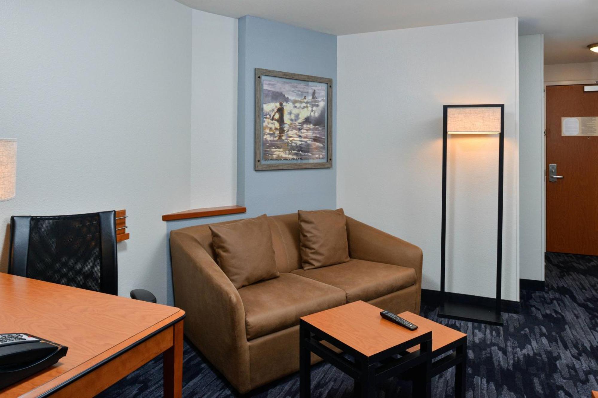 Fairfield Inn & Suites Santa Cruz - Капитола Экстерьер фото