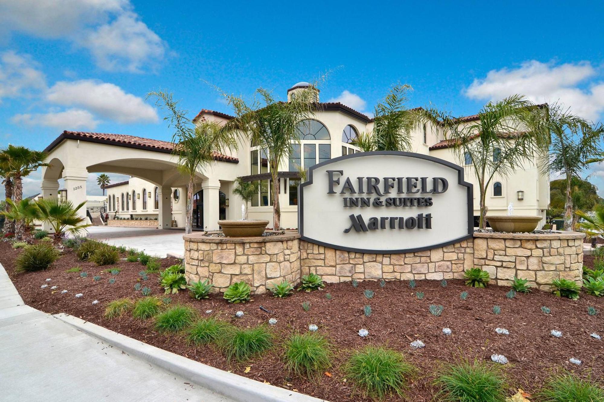 Fairfield Inn & Suites Santa Cruz - Капитола Экстерьер фото